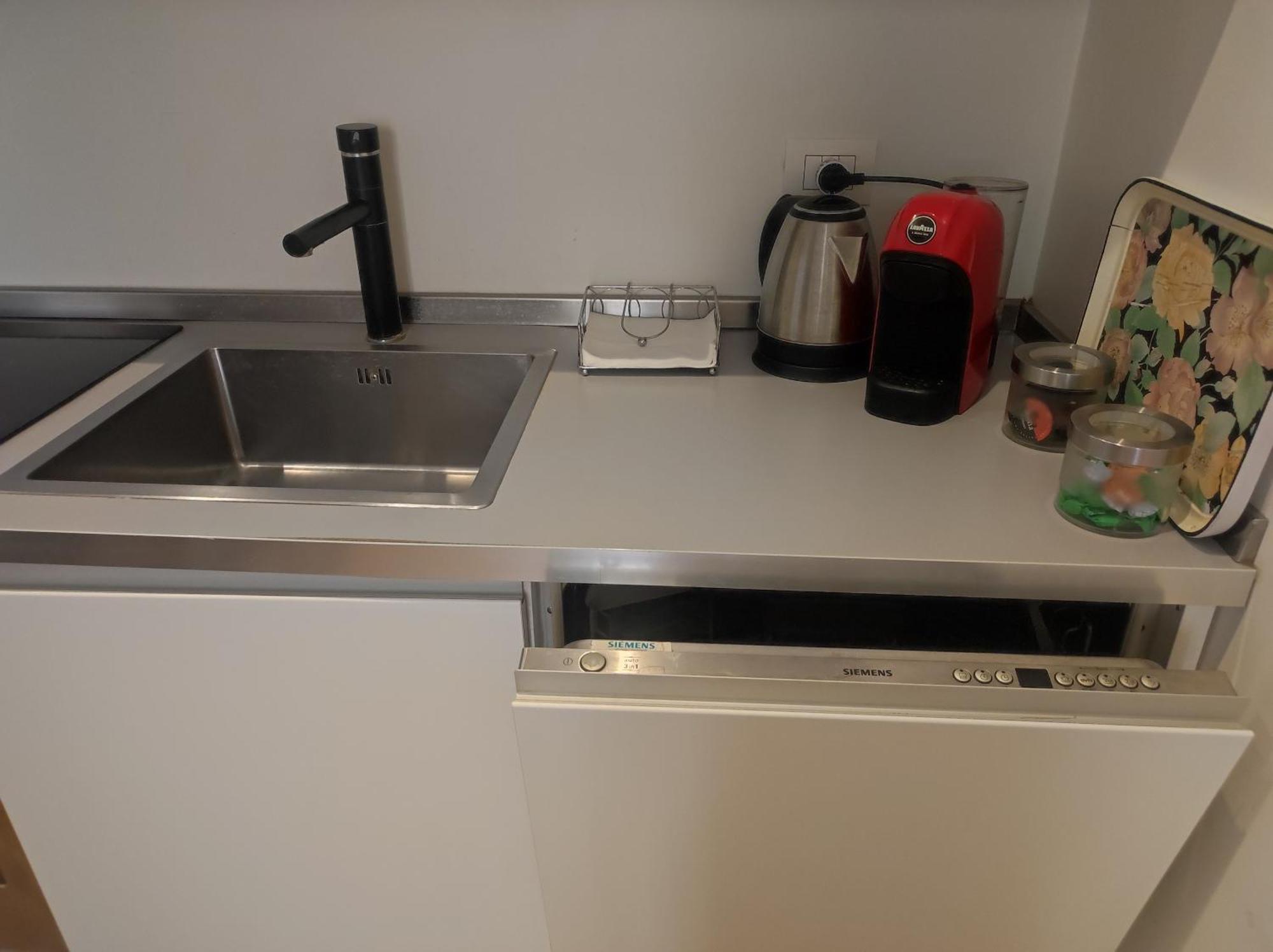 Maria Holiday Homes -Vitruvio 42 Appartamenti Milano Ngoại thất bức ảnh